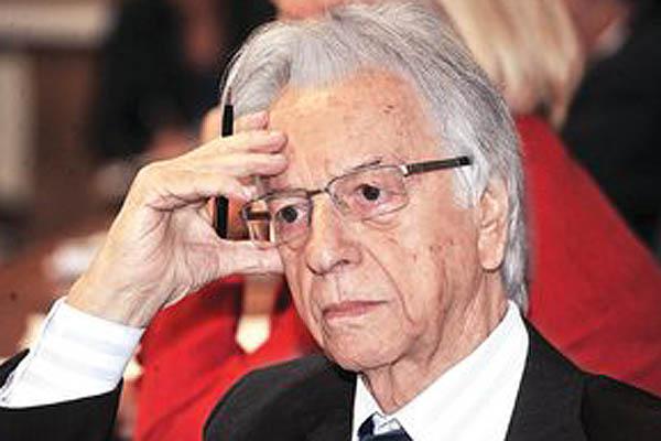 Murioacute Itamar Franco el artiacutefice de la estabilidad de la Repuacuteblica de Brasil