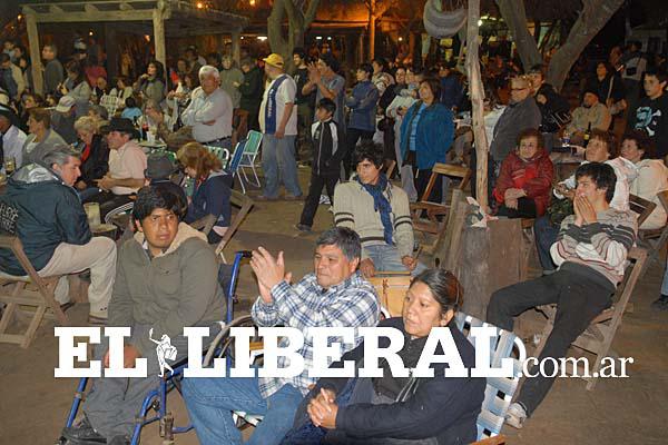 Miles de visitantes poblaron el patio del Indio Froilaacuten