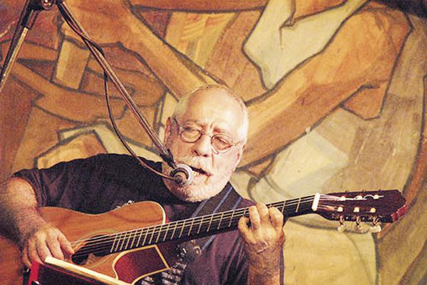 Muacutesicos y familiares del Chango Fariacuteas Goacutemez le dieron el uacuteltimo adioacutes