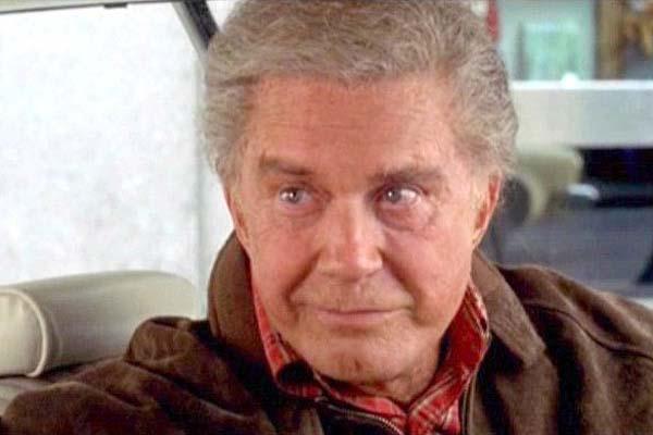 Murioacute Cliff Robertson el Tiacuteo Ben de Spiderman