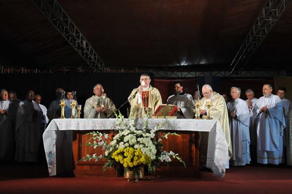 PRESENCIA Zecca asumió su nueva función acompañado de representantes del clero de toda la Argentina