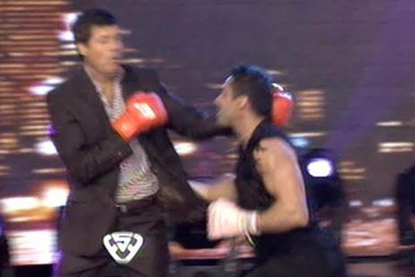 Tinelli a las pintildeas