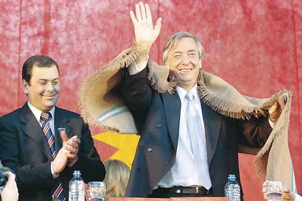 El 25 de julio de 2005 el ex presidente rubricó con Zamora el compromiso para llevar adelante numerosas obras
