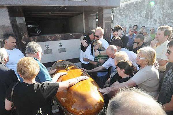 Amigos y familiares despidieron al corredor Guido Falaschi fallecido este domingo a los 22 años