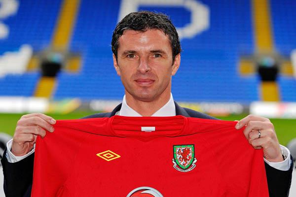 Se suicidoacute el teacutecnico de la Seleccioacuten de Gales