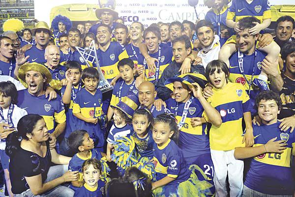 Boca campeoacuten invicto hace delirar a la mitad maacutes uno