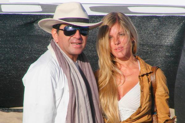 PRESENTE José Antonio junto con la modelo Marcela García M�rquez 