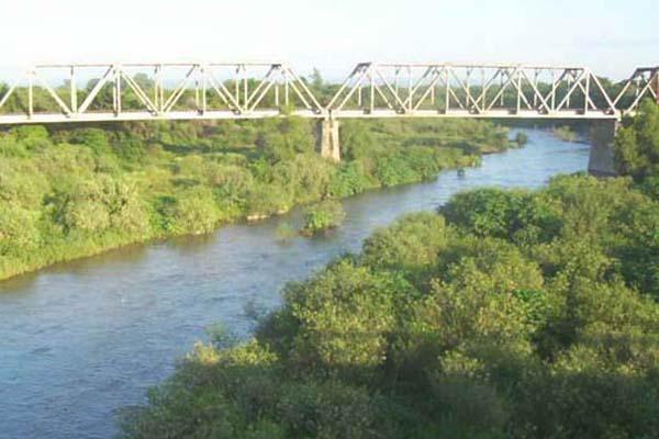 APROVECHAMIENTO El dique embalsar� el agua del río Albigasta Una cuarta parte llegar� a suelo santiagueño
