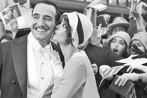 El Artista mejor filme y Jean Dujardin mejor actor