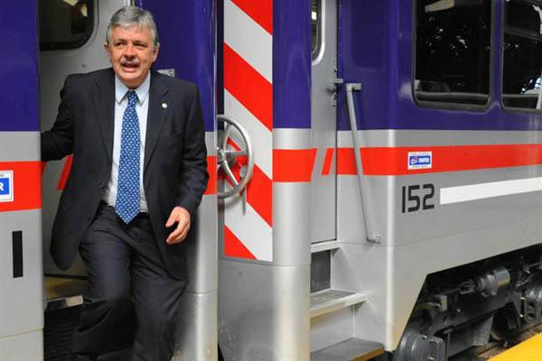 En el primer diacutea de intervencioacuten de TBA un tren no salioacute de Once por problemas teacutecnicos