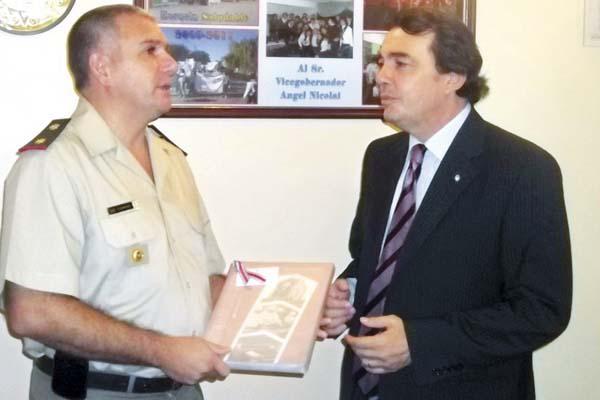 TRABAJO El vicegobernador Niccolai puso de manifiesto el accionar de los hombres de Gendarmería