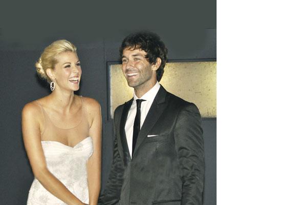 El hombre maacutes deseado contrajo matrimonio