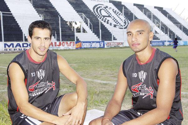 UNIÓN Cristian Campozano y Agustín Gonzlez Tapia cultivan una gran amistad y ahora pueden disfrutarla también dentro de la cancha