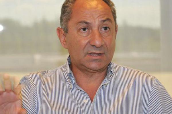 Ardiles- Penseacute que no habriacutea otro como Maradona pero admito que Messi es mejor