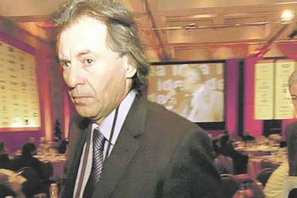 Cristoacutebal Loacutepez comproacute C5N y radio 10