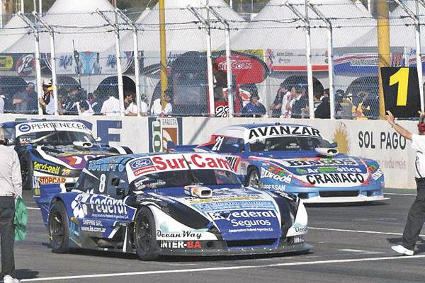 MOMENTO CUMBRE Cuando hoy vuelva a aparecer el cartel con el 1 los motores rugir�n para que se ponga en marcha la final del Turismo Carretera 