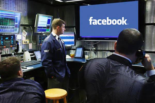 Facebook sube valor de sus acciones antes de la salida a bolsa 