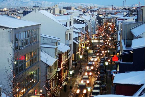 Islandia devaluoacute y es la uacutenica economiacutea europea que crece a todo vapor