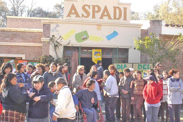 Aspadi celebra sus 21 antildeos  al servicio de la comunidad