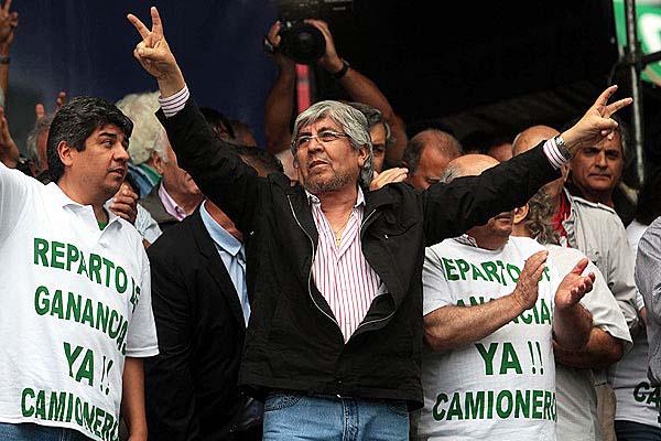 Ya presentaron la denuncia penal contra Hugo y Pablo Moyano 