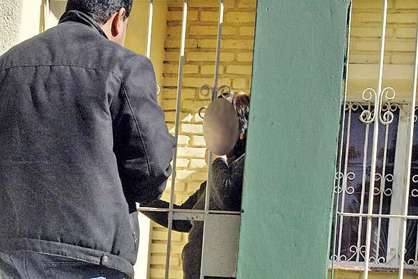 TEMOR La familia de la docente cambió su rutina hay menos exposición mientras aguarda una definición de la Justicia