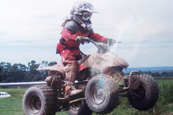 IMPECABLE Luciana Bolsón superó en Minicuatri a su comprovinciano Santiago Fernndez