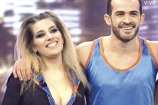 Jenny de Cuestioacuten de Peso quedoacute eliminada del Bailando por un suentildeo