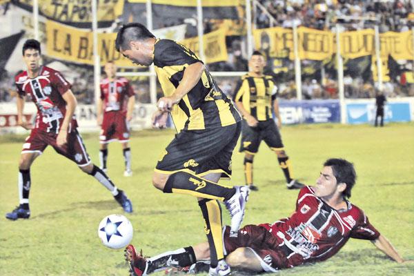EL PRIMERO Este año ya hubo cl�sico entre Central Córdoba y Mitre fue un partido amistoso jugado en enero que ganó el equipo ferroviario 