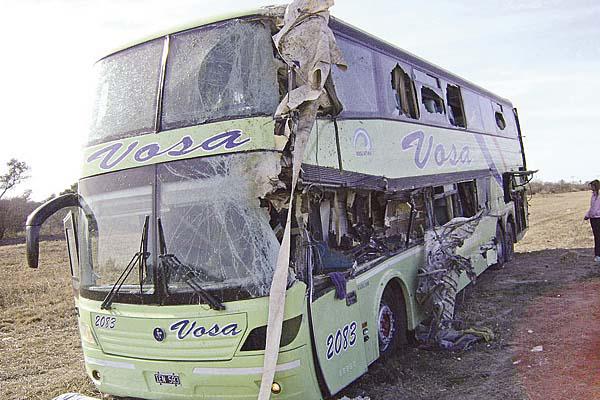 DORMIDO La víctima fatal venía descansando en un compartimento ubicado detrs del chofer del ómnibus de larga distancia