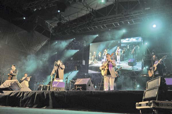 Postales de una noche inolvidable en el Parque Aguirre