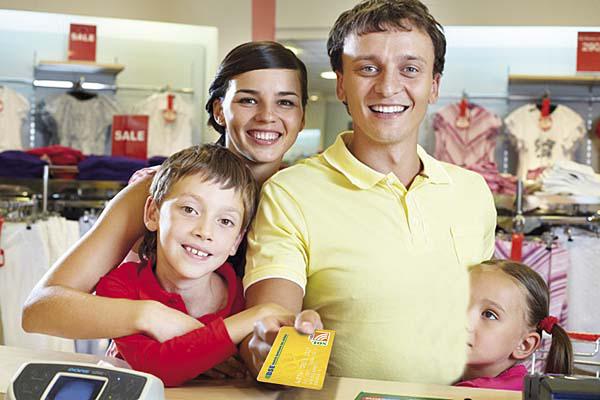 Tarjeta Sol y BSE entregaraacuten el proacuteximo martes los primeros 400000 de un total de 1 milloacuten entre sus usuarios