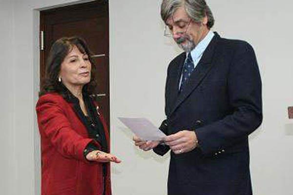 SECRETARÍA SEGUNDA Esther Bustamante Leiva