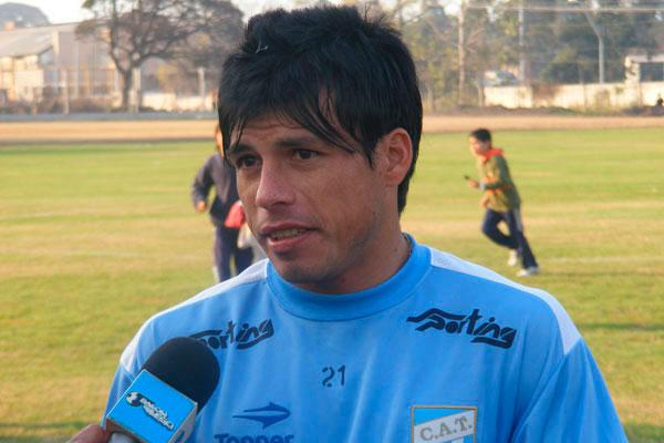 Mitre sumoacute a Rauacutel Saavedra un lateral de categoriacutea