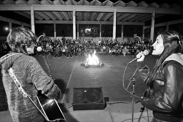 FOGÓN Los festejos finalizaron con un encuentro en el patio interno de la institución Alumnos mostraron sus talentos