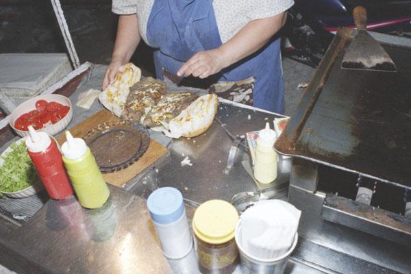 DISPOSICIONES Los carritos debern contar con rigurosas medidas para garantizar la higiene de sus productos