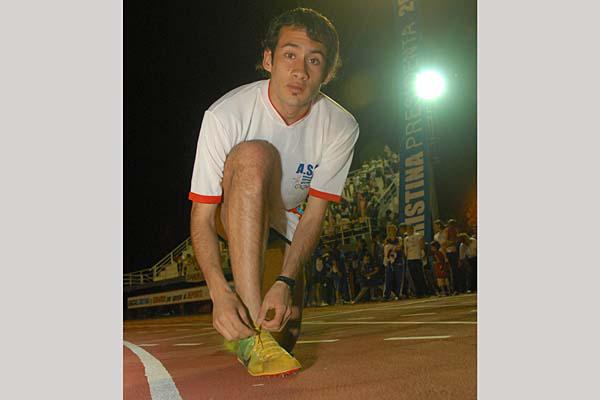 MARCA Díaz hizo 1m49s22c