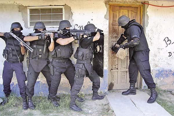 ELEGIDOS El grupo por capacitar ya fue convenientemente seleccionado teniendo en cuenta aspectos psicológicos físicos e intelectuales