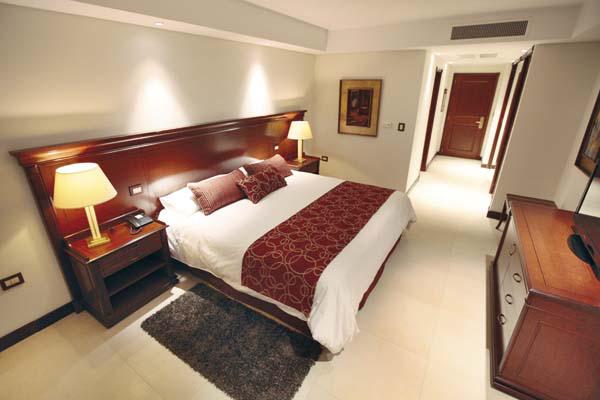 Las Termas- Quedoacute oficialmente inaugurado el imponente Hotel Amerian Carlos V