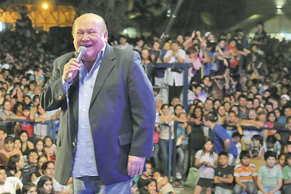 Leo Dan y su admiracioacuten por Leonardo Favio- El 5 de noviembre deberiacutea ser declarado diacutea del cine nacional