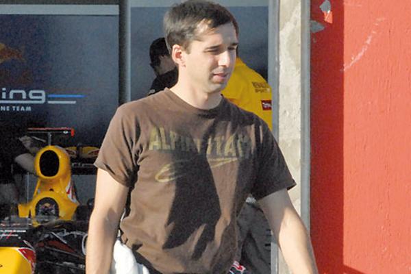 Un suizo de 28 antildeos al volante