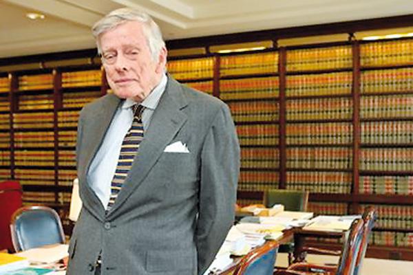 JUEZ Griesa dictaminó un fallo a favor de varios fondos buitre Ayer bonistas que entraron al canje presentaron una apelación