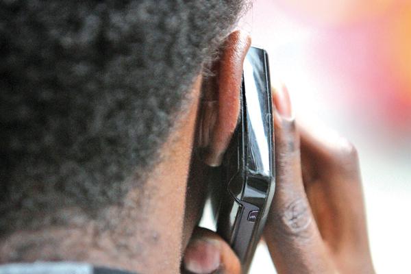 Una falla dejoacute sin servicio a  miles de usuarios de Personal