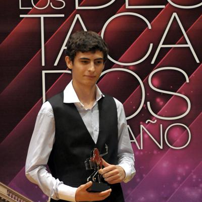 Miraacute a los ganadores con su premio en nuestro aacutelbum de fotos en FACEBOOK