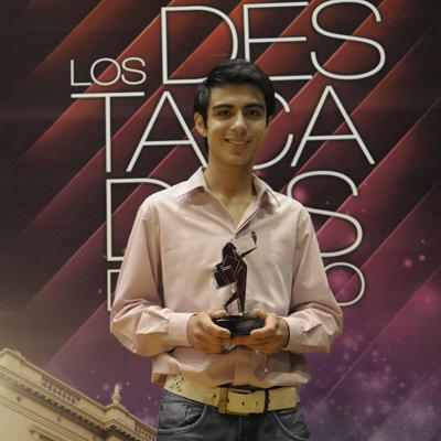 Miraacute a los ganadores con su premio en nuestro aacutelbum de fotos en FACEBOOK