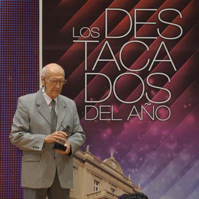 Miraacute a los ganadores con su premio en nuestro aacutelbum de fotos en FACEBOOK