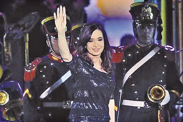 Demandamos mayor democratizacioacuten en los tres poderes del Estado dijo Cristina