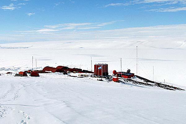 Inglaterra bautizoacute Tierra de la Reina Isabel a un sector argentino de Antaacutertida