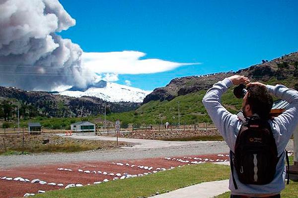Chile elevoacute el alerta a naranja por la erupcioacuten del volcaacuten Copahue en Neuqueacuten