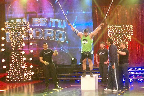 SACRIFICIO Cada prueba demandó un mayor esfuerzo Daniel El Negro Pons superó cada una de las instancias y anoche se impuso en una dura final