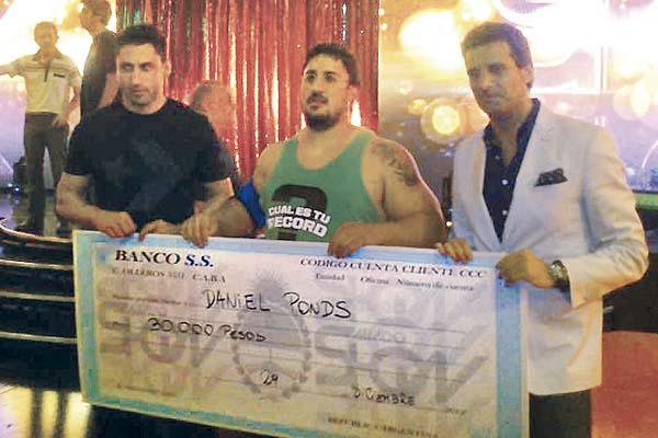 Un santiaguentildeo es el hombre maacutes fuerte de la Argentina